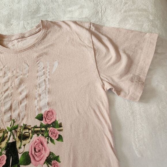 Guns N' Roses Light Pink Tshirt With Graphics Size Large - Picture 3 of 5